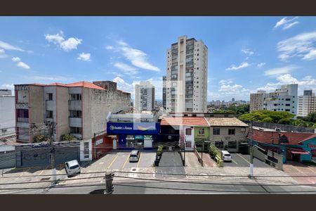 Apartamento à venda com 100m², 2 quartos e sem vagaSacada do quarto 