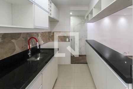 Apartamento para alugar com 74m², 2 quartos e 2 vagasCozinha