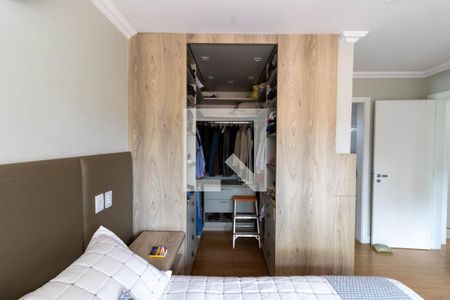 Casa de condomínio à venda com 250m², 3 quartos e 2 vagas Casa de condomínio à venda com 250m², 3 quartos e 2 vagasSuíte