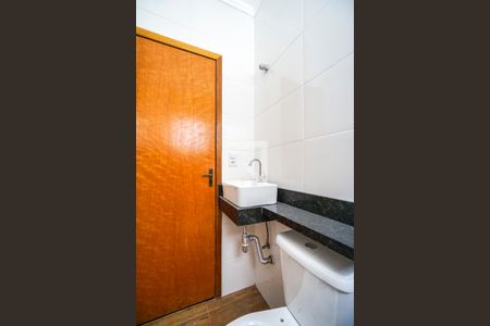 Casa à venda com 150m², 3 quartos e 4 vagasBanheiro social