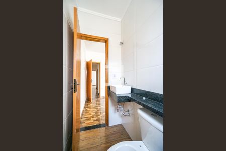 Casa à venda com 150m², 3 quartos e 4 vagasBanheiro da suíte