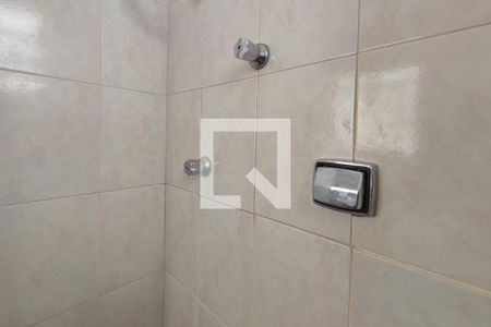 Apartamento à venda com 81m², 2 quartos e 1 vaga Apartamento à venda com 81m², 2 quartos e 1 vagaBanheiro de Serviço