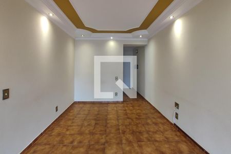 Apartamento à venda com 81m², 2 quartos e 1 vaga Apartamento à venda com 81m², 2 quartos e 1 vagaSala de Jantar
