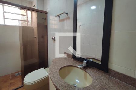 Apartamento à venda com 81m², 2 quartos e 1 vaga Apartamento à venda com 81m², 2 quartos e 1 vagaBanheiro