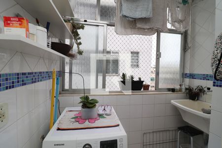 Apartamento à venda com 98m², 2 quartos e 1 vagaÁrea de Serviço