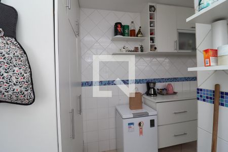 Apartamento à venda com 98m², 2 quartos e 1 vagaÁrea de Serviço