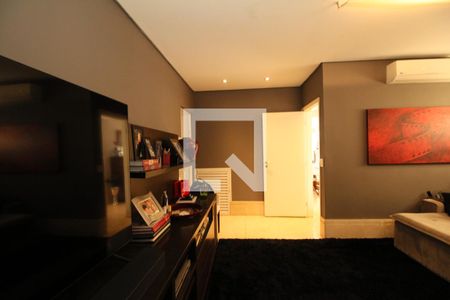 Casa de condomínio à venda com 270m², 4 quartos e 3 vagasSala 2