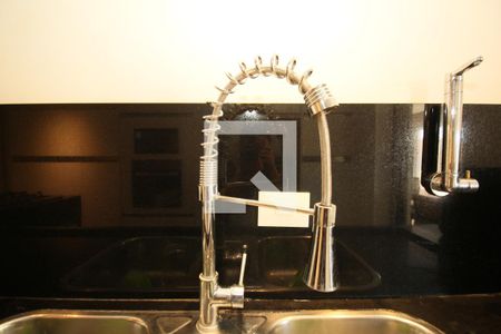 Casa de condomínio à venda com 270m², 4 quartos e 3 vagasCozinha - Armários