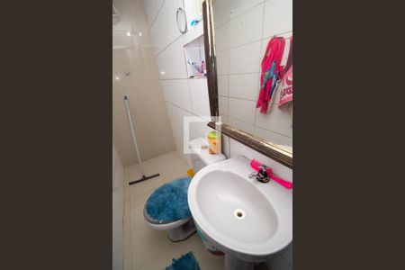 Casa para alugar com 72m², 2 quartos e 1 vaga Casa para alugar com 72m², 2 quartos e 1 vagaBanheiro da Suíte