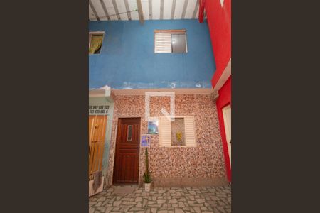 Casa para alugar com 72m², 2 quartos e 1 vaga Casa para alugar com 72m², 2 quartos e 1 vagaFachada - Placa instalada