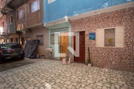 Casa para alugar com 72m², 2 quartos e 1 vaga Casa para alugar com 72m², 2 quartos e 1 vagaGaragem