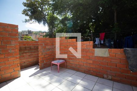 Casa para alugar com 72m², 2 quartos e 1 vaga Casa para alugar com 72m², 2 quartos e 1 vagaTerraço