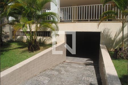 Apartamento para alugar com 100m², 4 quartos e 1 vagaEntrada da Garagem