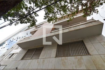 Apartamento para alugar com 290m², 5 quartos e 4 vagasFachada