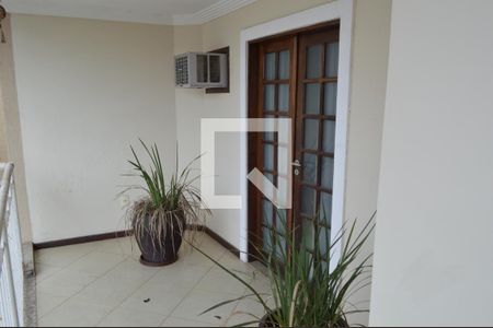 Casa de condomínio à venda com 450m², 3 quartos e 2 vagasVaranda