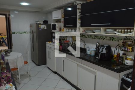 Casa de condomínio à venda com 450m², 3 quartos e 2 vagasCozinha