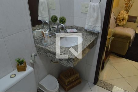 Casa de condomínio à venda com 450m², 3 quartos e 2 vagasBanheiro