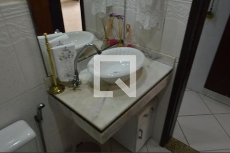 Casa de condomínio à venda com 450m², 3 quartos e 2 vagasLavabo