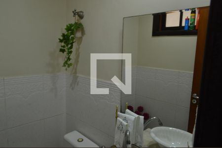 Casa de condomínio à venda com 450m², 3 quartos e 2 vagasLavabo