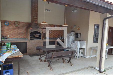 Casa de condomínio à venda com 450m², 3 quartos e 2 vagasTerraço