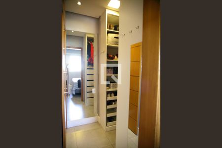 Apartamento à venda com 84m², 2 quartos e 1 vagacloset Suíte 1