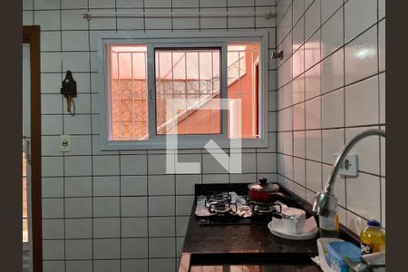Casa à venda com 110m², 3 quartos e 2 vagas Casa à venda com 110m², 3 quartos e 2 vagasCozinha