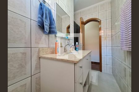 Casa à venda com 110m², 3 quartos e 2 vagas Casa à venda com 110m², 3 quartos e 2 vagasBanheiro Social