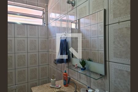 Casa à venda com 110m², 3 quartos e 2 vagas Casa à venda com 110m², 3 quartos e 2 vagasBanheiro Social