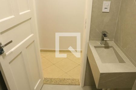 Apartamento à venda com 210m², 4 quartos e 2 vagasBanheiro 01