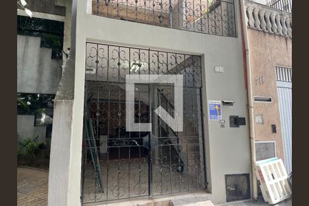 Apartamento à venda com 210m², 4 quartos e 2 vagas Apartamento à venda com 210m², 4 quartos e 2 vagasPlaquinha