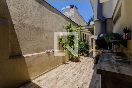 Casa à venda com 360m², 3 quartos e 3 vagasÁrea de Serviço