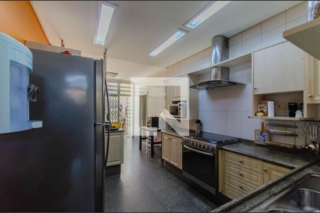 Casa à venda com 360m², 3 quartos e 3 vagasCozinha