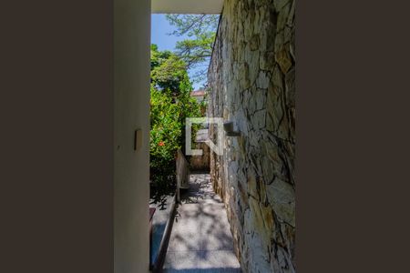 Casa à venda com 360m², 3 quartos e 3 vagasEntrada