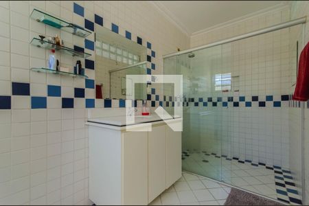 Casa à venda com 360m², 3 quartos e 3 vagasBanheiro da Suíte 4