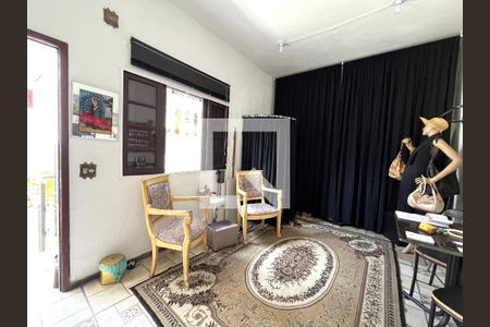 Casa à venda com 173m², 5 quartos e 2 vagasEdícula