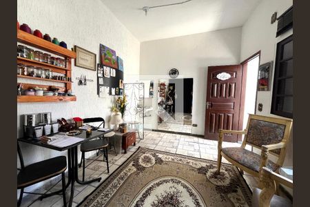 Casa à venda com 173m², 5 quartos e 2 vagasEdícula