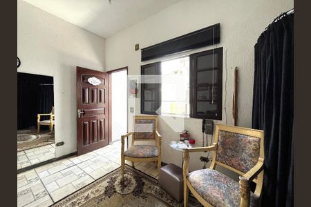 Casa à venda com 173m², 5 quartos e 2 vagasEdícula