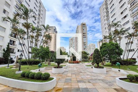 Apartamento à venda com 100m², 3 quartos e 2 vagasFachada