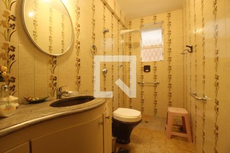 Casa à venda com 340m², 4 quartos e 3 vagasBanheiro 3