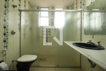 Casa à venda com 340m², 4 quartos e 3 vagasBanheiro 2