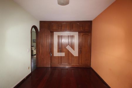 Casa à venda com 340m², 4 quartos e 3 vagasQuarto 2