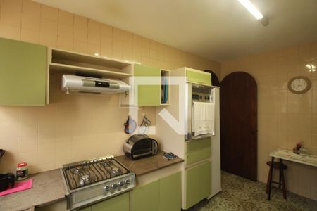 Casa à venda com 340m², 4 quartos e 3 vagasCozinha