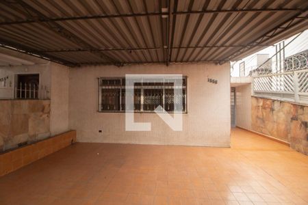Garagem de casa para alugar com 3 quartos, 180m² em Vila Nivi, São Paulo