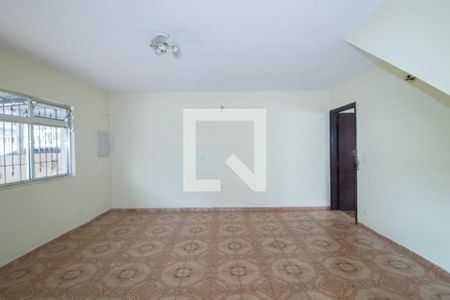 Sala de casa para alugar com 3 quartos, 180m² em Vila Nivi, São Paulo