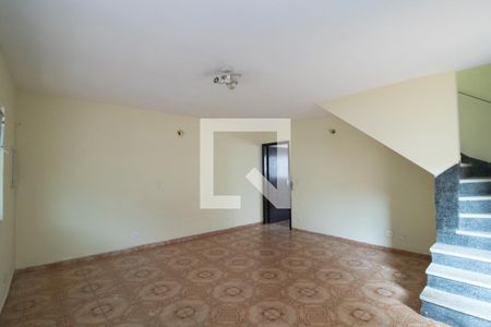 Sala de casa para alugar com 3 quartos, 180m² em Vila Nivi, São Paulo