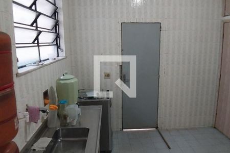 Casa à venda com 160m², 4 quartos e 4 vagas