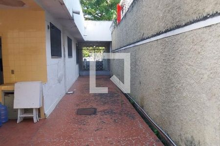 Casa à venda com 160m², 4 quartos e 4 vagas