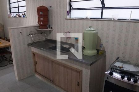 Casa à venda com 160m², 4 quartos e 4 vagas