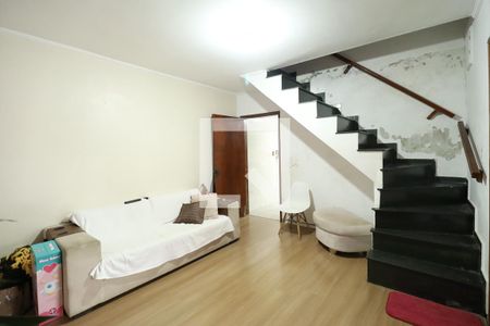 Casa à venda com 330m², 3 quartos e 3 vagasSala