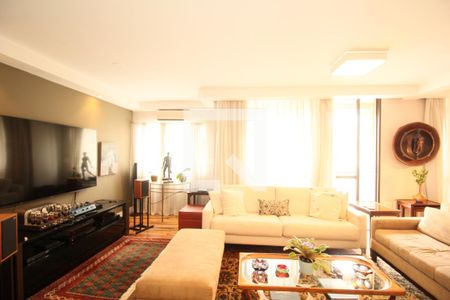 Sala de apartamento à venda com 3 quartos, 130m² em Vila Suzana, São Paulo